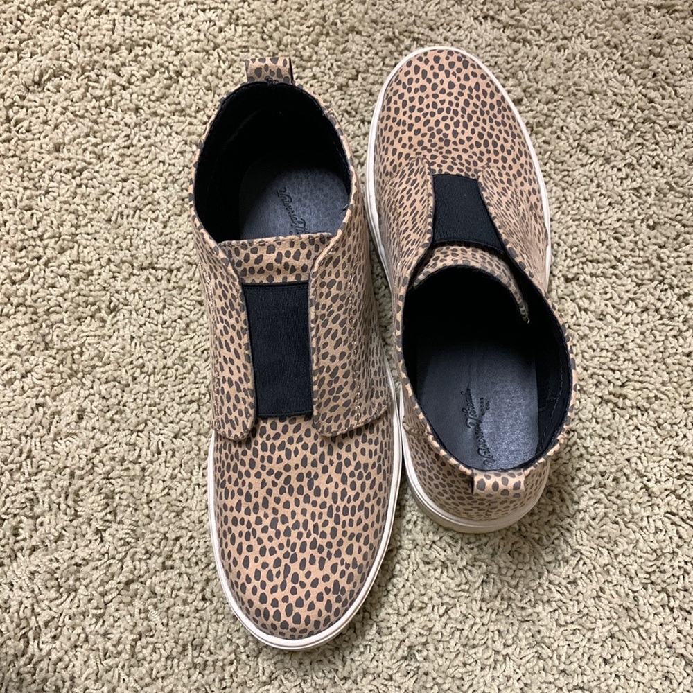 High top sneakers